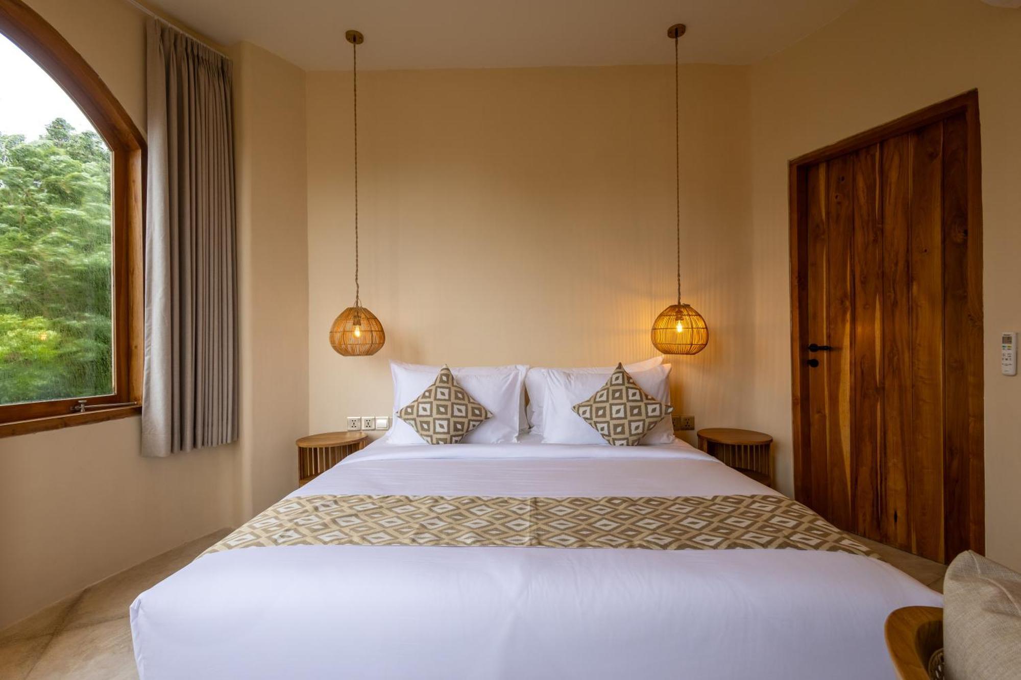 Nuanu Suites & Accommodations Танаг-Лот Екстер'єр фото